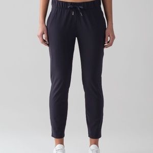 Lululemon on the fly pant